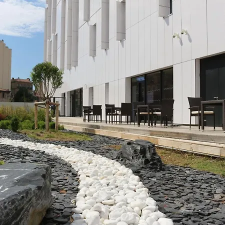 Hotel Toyoko Saint Charles Marseille